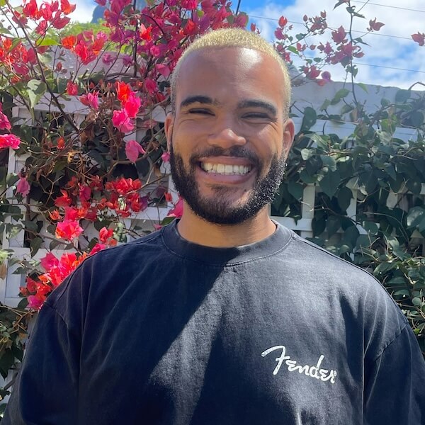 Tristan 4 Green Doors (1) Tristan 4 Green Doors (1)